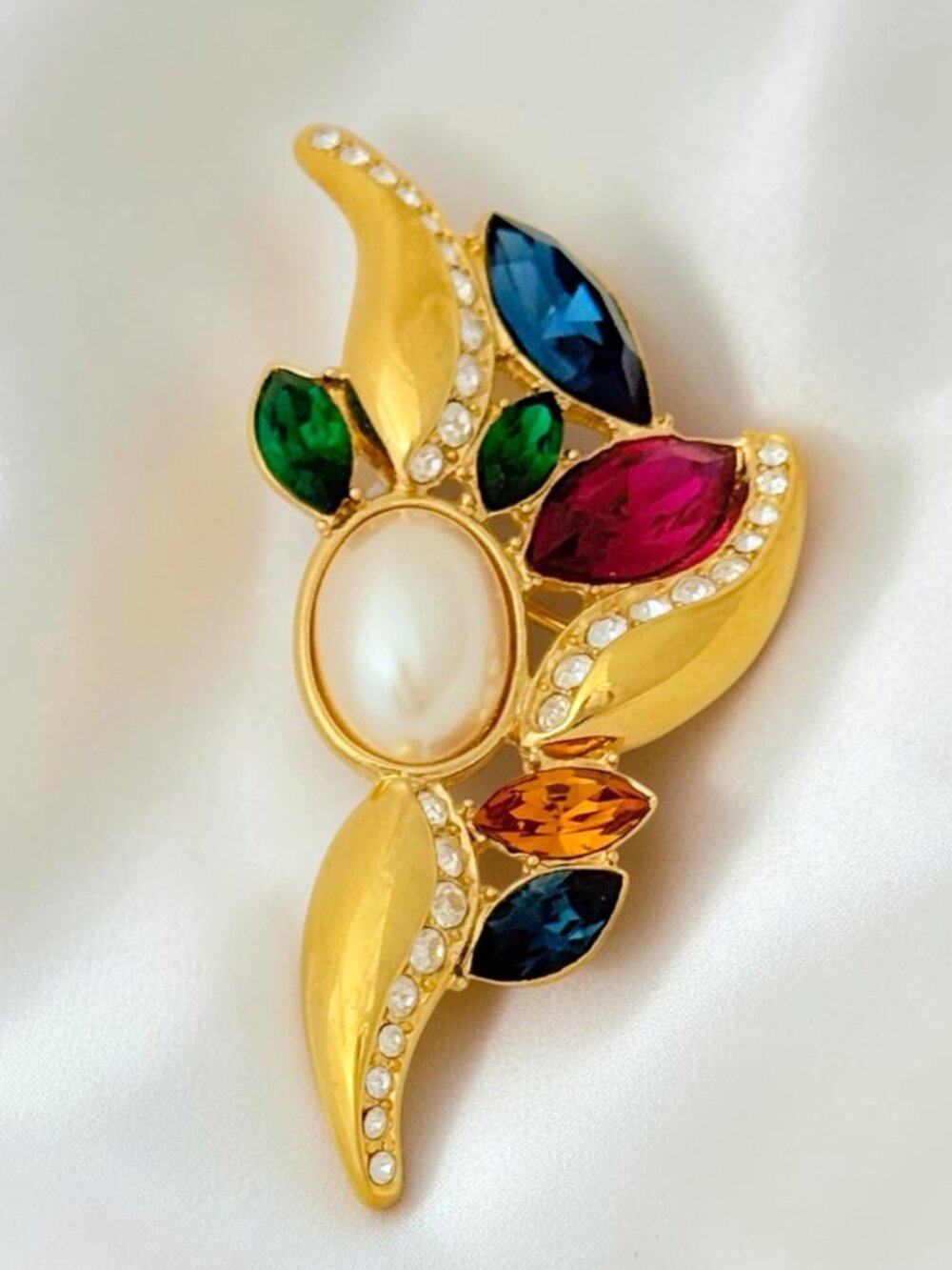 Rare Vintage Gold-Tone Monet Brooch w/Faux Pearl & Rhinestones Circa 1980s